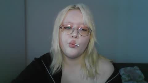 Snapshot of elayne_sweet chatting on 04/11/26, 08:07 elayne_sweet online show from 04/11/26, 08:07