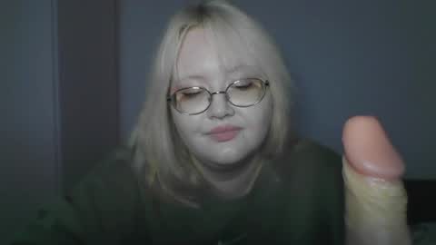 Snapshot of elayne_sweet chatting on 04/20/26, 06:05 elayne_sweet online show from 04/20/26, 06:05
