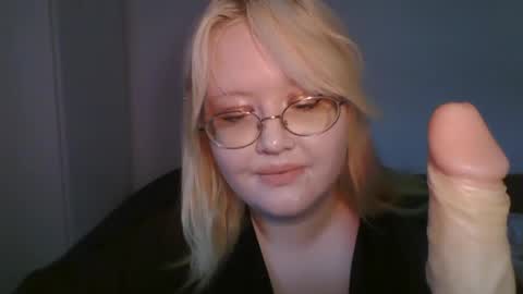 Snapshot of elayne_sweet chatting on 04/21/26, 06:20 elayne_sweet online show from 04/21/26, 06:20