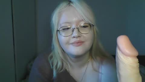 Snapshot of elayne_sweet chatting on 04/25/26, 06:16 elayne_sweet online show from 04/25/26, 06:16