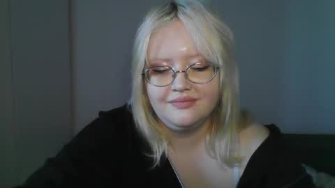 Snapshot of elayne_sweet chatting on 05/02/26, 06:07 elayne_sweet online show from 05/02/26, 06:07