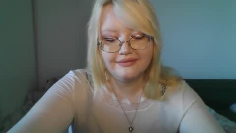 Snapshot of elayne_sweet chatting on 05/06/26, 06:30 elayne_sweet online show from 05/06/26, 06:30