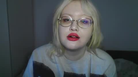 Snapshot of elayne_sweet chatting on 05/13/26, 06:11 elayne_sweet online show from 05/13/26, 06:11