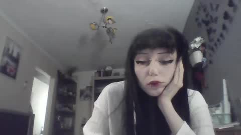 Lia online show from 05/09/26, 05:29