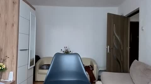 elchapoguzman95 online show from 10/13/25, 09:31