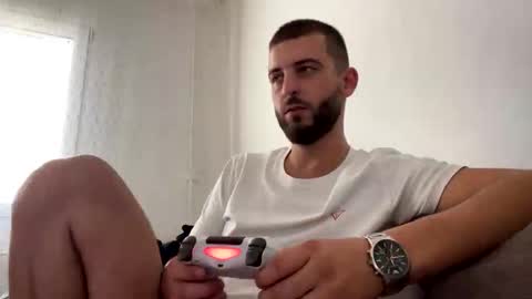 elchapoguzman95 online show from 11/01/25, 10:50