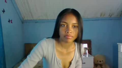 Snapshot of eldie69 chatting on 11/24/25, 02:06 eldie69 online show from 11/24/25, 02:06