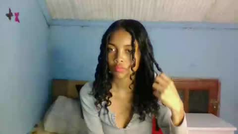 Snapshot of eldie69 chatting on 12/15/25, 04:11 eldie69 online show from 12/15/25, 04:11