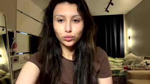 Alice online show from 06/25/26, 02:10