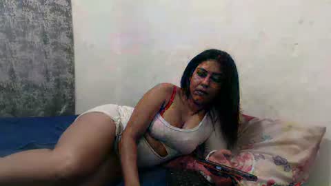 Isabella online show from 05/16/26, 11:09