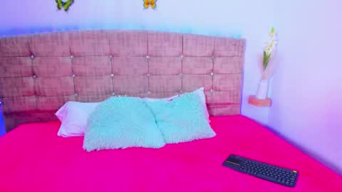 Snapshot of electra__moon chatting on 03/03/26, 05:52 electra__moon online show from 03/03/26, 05:52