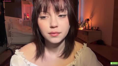 Snapshot of electric_woman chatting on 03/18/26, 03:48 Aleksa online show from 03/18/26, 03:48