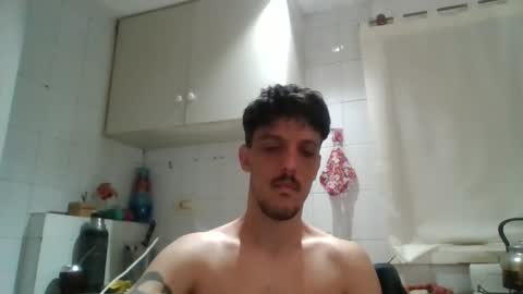 Snapshot of electrodreams chatting on 10/18/25, 01:19 electrodreams online show from 10/18/25, 01:19