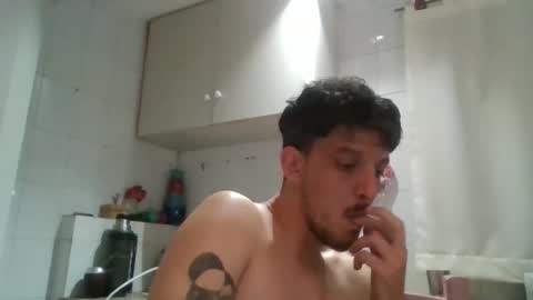 Snapshot of electrodreams chatting on 10/24/25, 10:17 electrodreams online show from 10/24/25, 10:17