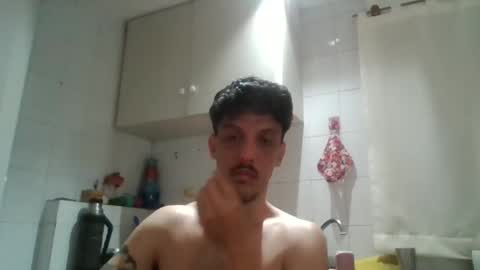 Snapshot of electrodreams chatting on 10/31/25, 01:06 electrodreams online show from 10/31/25, 01:06