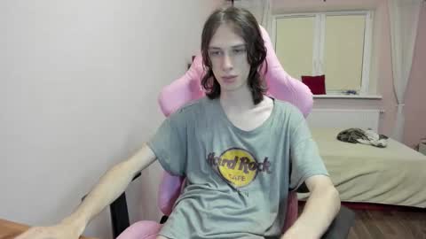 Snapshot of eleganc3 chatting on 09/29/25, 09:08 eleganc3 online show from 09/29/25, 09:08