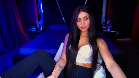 Snapshot of elegant_mysterious chatting on 09/14/25, 02:44 elegant_mysterious online show from 09/14/25, 02:44