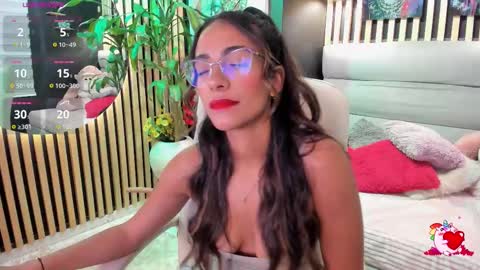 Snapshot of elegant_rouse chatting on 11/29/25, 10:13 Rouse online show from 11/29/25, 10:13