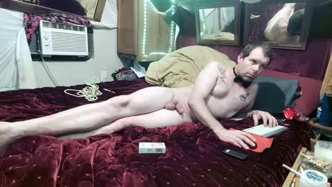 Snapshot of elegantdeviance69 chatting on 02/09/25, 11:58 ElegantDeviance69 online show from 02/09/25, 11:58