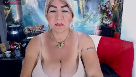 XIOMY   give LIKE on my page online show from 02/26/26, 12:26