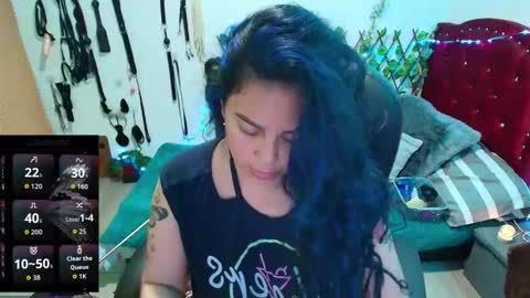 Snapshot of elektra_91 chatting on 11/23/25, 08:08 elektra online show from 11/23/25, 08:08