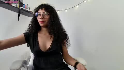 elektra_williams online show from 01/08/25, 04:44