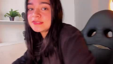 Elen CR online show from 10/11/25, 01:20