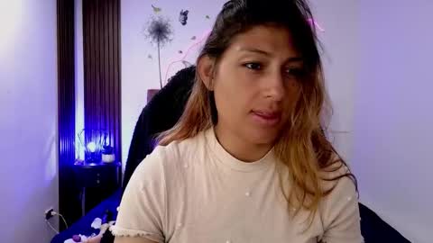 Elena online show from 11/17/25, 12:22