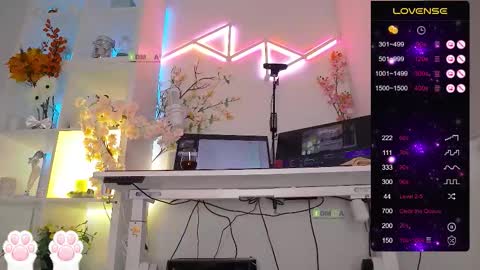 Elena online show from 10/18/25, 07:36