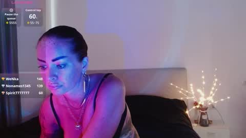 Snapshot of elena_ur_goddess chatting on 10/26/25, 02:50 Elena online show from 10/26/25, 02:50