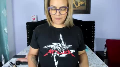Snapshot of elena_vega chatting on 10/28/25, 02:59 call me Elena online show from 10/28/25, 02:59