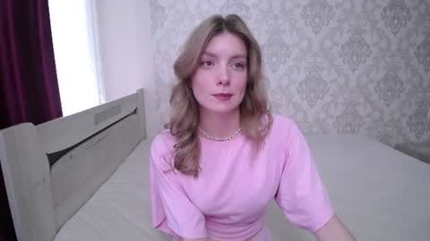 Elena online show from 06/16/26, 09:12