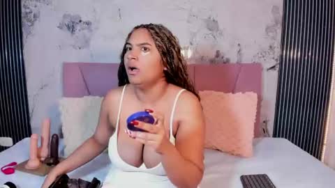 elena_wolff online show from 07/31/26, 11:31