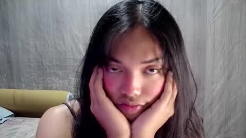 Snapshot of elenacum chatting on 10/10/25, 12:48 elenacum online show from 10/10/25, 12:48