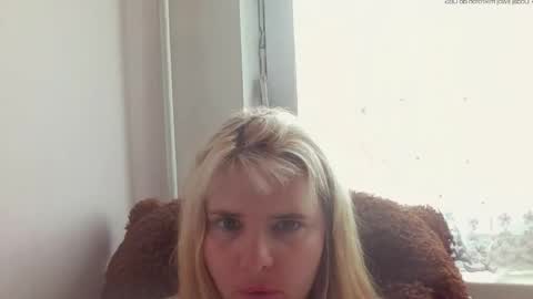 Elena online show from 05/15/26, 12:01