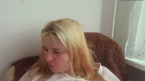 Elena online show from 05/18/26, 03:07