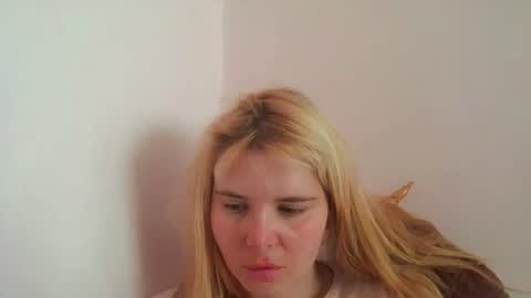 Elena online show from 07/19/26, 10:08