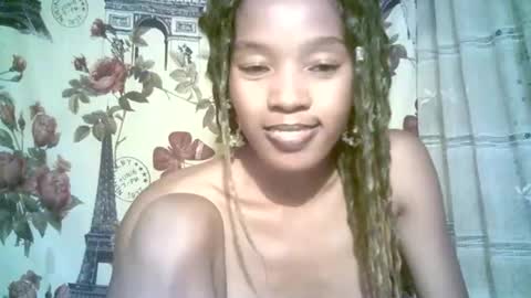 elenah013 online show from 12/15/24, 05:45