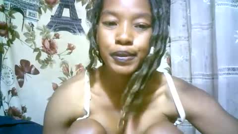 elenah013 online show from 12/22/24, 09:44