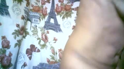 elenah013 online show from 10/17/25, 08:06