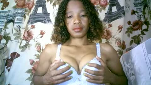 Snapshot of elenah0123 chatting on 01/06/26, 10:19 elenah013 online show from 01/06/26, 10:19