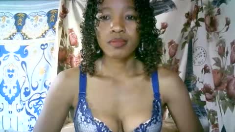 Snapshot of elenah0123 chatting on 01/13/26, 06:29 elenah013 online show from 01/13/26, 06:29