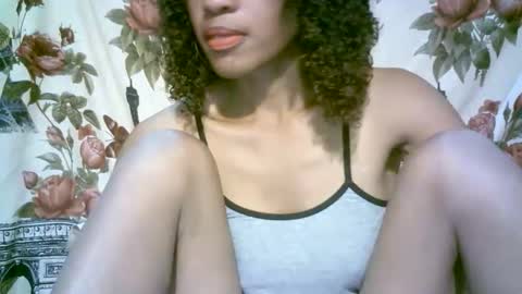 Snapshot of elenah0123 chatting on 02/15/26, 07:16 elenah013 online show from 02/15/26, 07:16