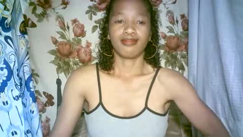 Snapshot of elenah0123 chatting on 02/21/26, 09:21 elenah013 online show from 02/21/26, 09:21