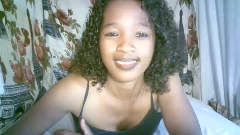 Snapshot of elenah0123 chatting on 03/29/26, 03:45 elenah013 online show from 03/29/26, 03:45