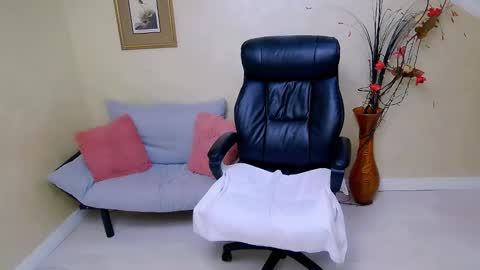 Elena online show from 01/21/25, 07:58