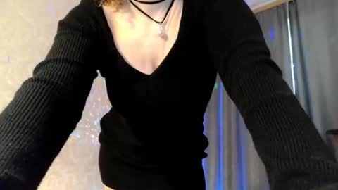 Snapshot of elenaza chatting on 02/05/25, 11:55 elenaza online show from 02/05/25, 11:55