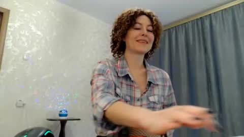 elenaza online show from 02/10/26, 04:44