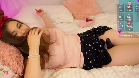 Snapshot of elenefrail chatting on 12/27/24, 12:23 Isabella - streaming MondayTuesdayWednesdayFridaySaturdaySunday online show from 12/27/24, 12:23