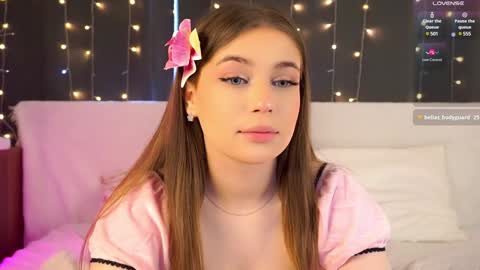 Snapshot of elenefrail chatting on 02/05/25, 08:21 Isabella - streaming MondayTuesdayWednesdayFridaySaturdaySunday online show from 02/05/25, 08:21